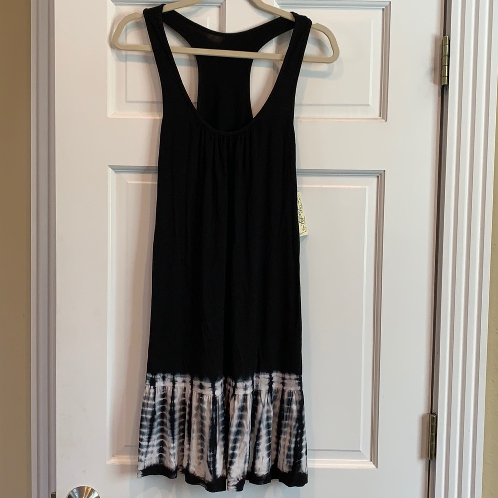 NWT Lucky cover up. Size M/L. Black/white. Cute!